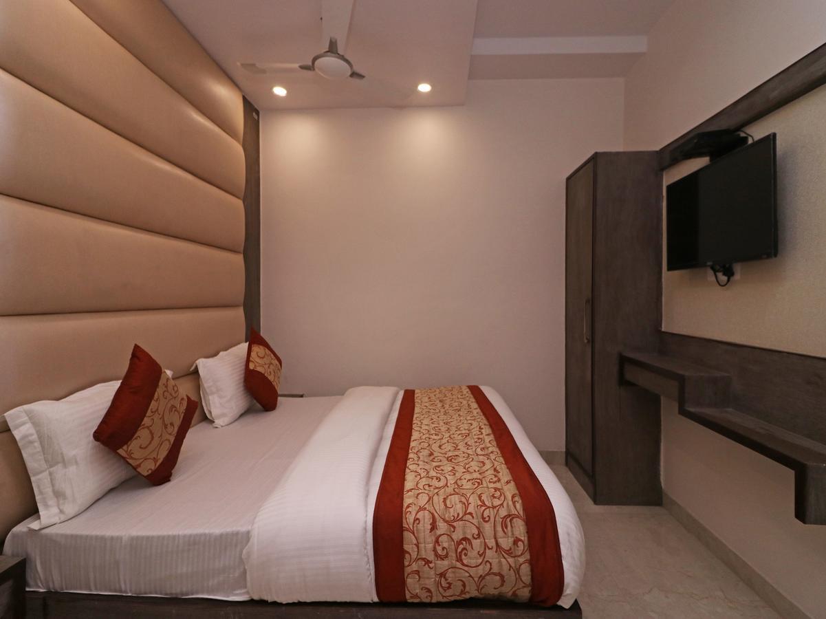 Oyo 11593 Hotel Aman Guest House New Delhi Eksteriør bilde